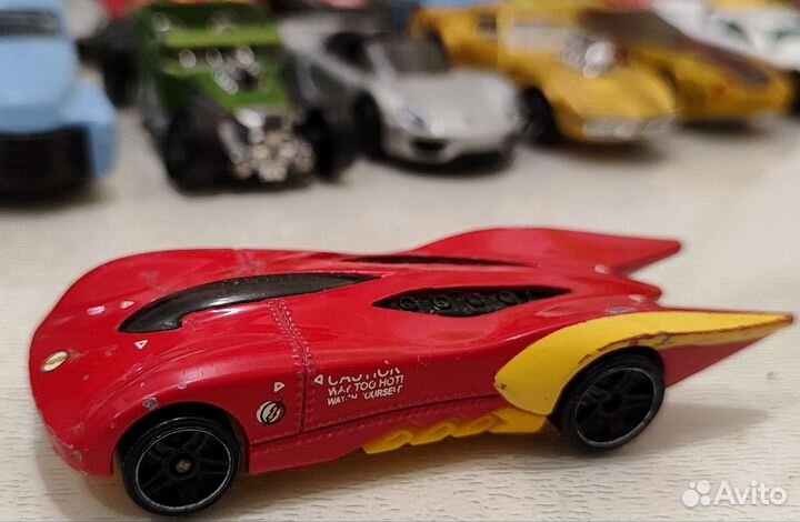 Машинки hotwheels