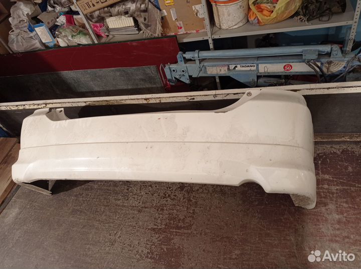Бампер задний на Toyota Wish