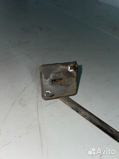 Упор капота Chevrolet Lacetti седан F14D3 2006