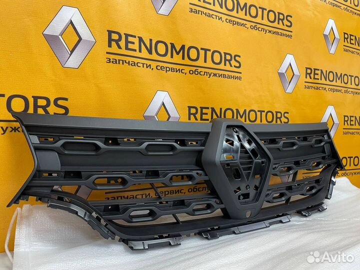 Решетка радиатора Renault Duster 2