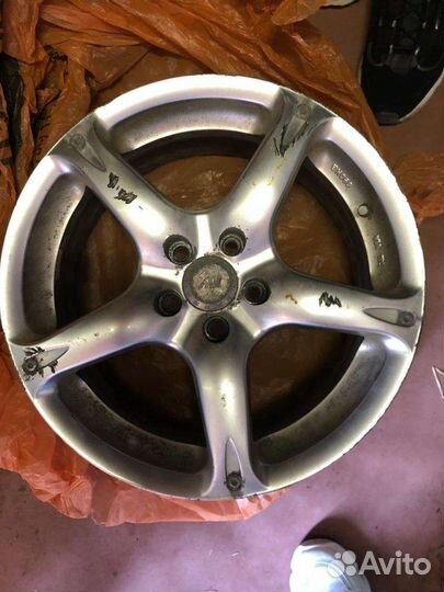 Диски г16 крайслер пт. Два с резиной. Два без
