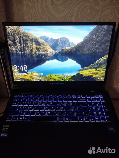 Продам игровой ноутбук thunderobot