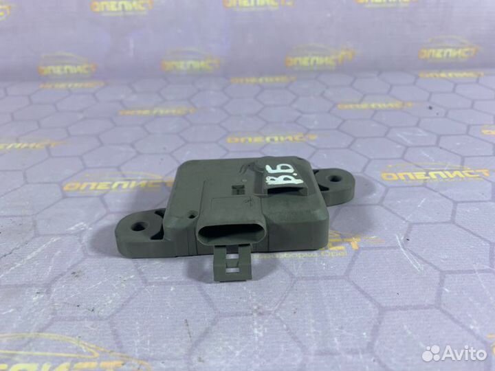 Датчик удара левый Opel Vectra B