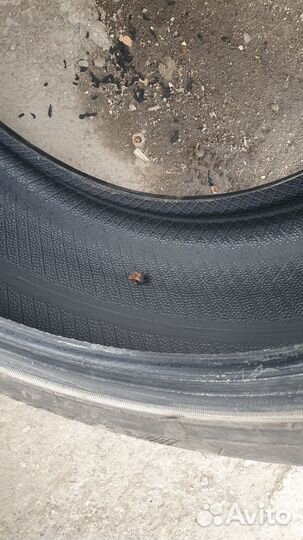 Arivo Ultra ARZ4 215/50 R17 95W