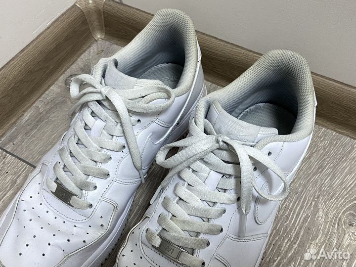 Кроссовки Nike Air Force 1 07 (45 EUR)