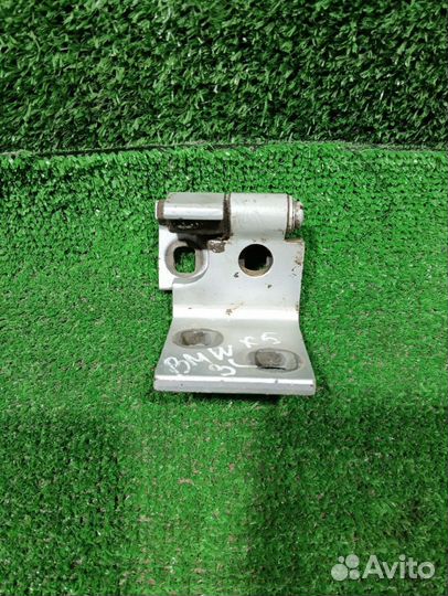 Петля двери X5 E53 (00-07) зад L ниж б/у (арт. 41528269845)