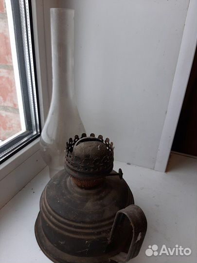 Лампа керосиновая