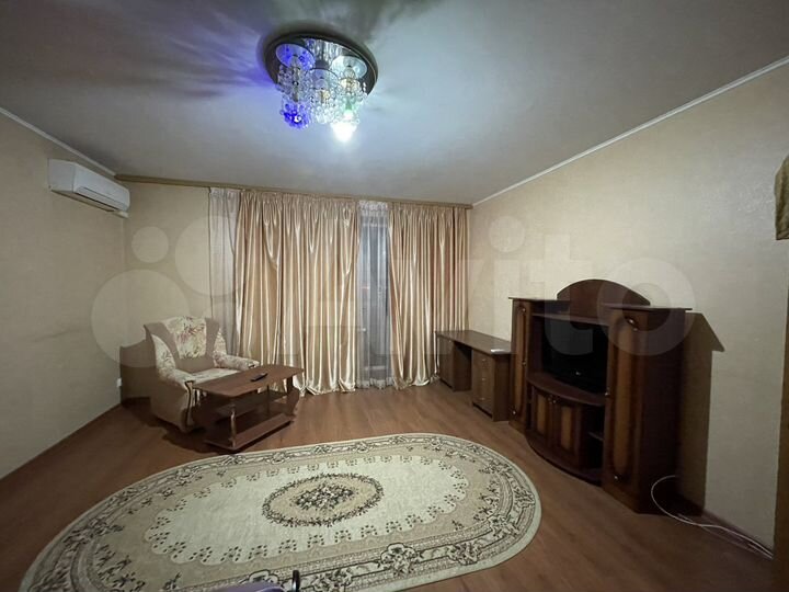 2-к. квартира, 80 м², 5/10 эт.