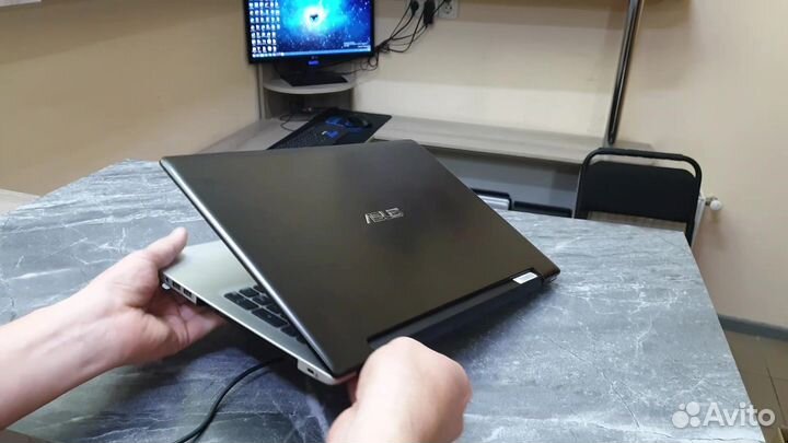 Ноутбук Asus (Intel core i7, игровой)