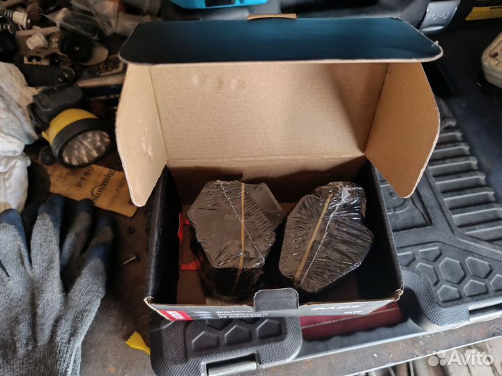 Запчасти на audi a8 д2