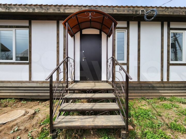 Дом 100 м² на участке 5 сот.