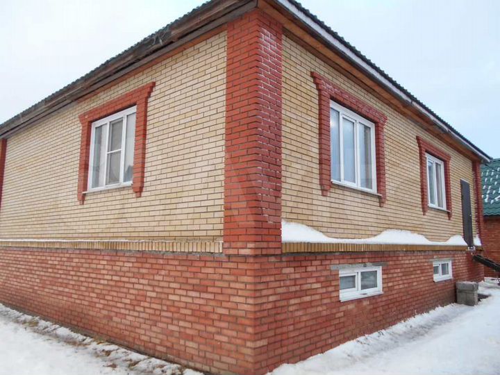 Дом 190 м² на участке 10 сот.