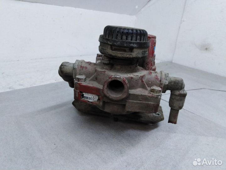 Клапан ускорительный