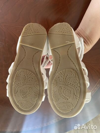 Сандали для девочки