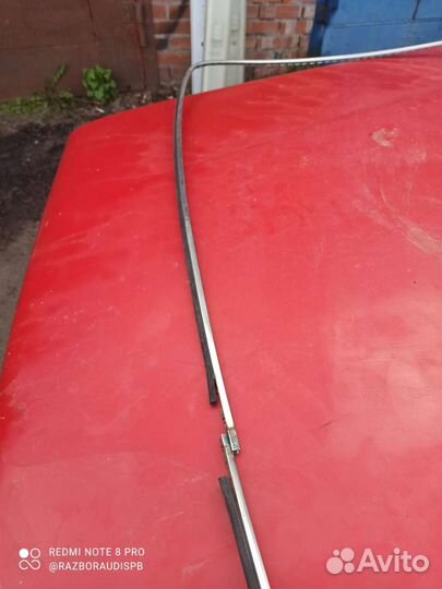 Молдинг лобового стекла Audi 100c3