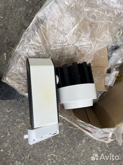 Светильники трековые