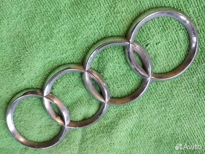 Знак ауди оригинал