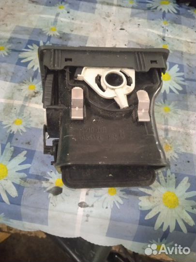 Дефлектор воздушный передний Skoda Fabia