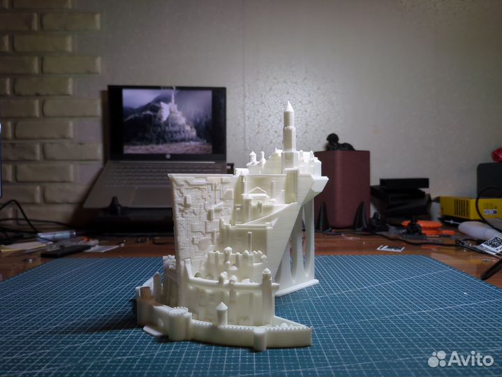 Декор для книжной полки Минас Тирит