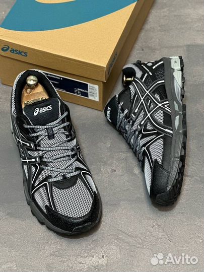 Asics черно-серые разм. 41