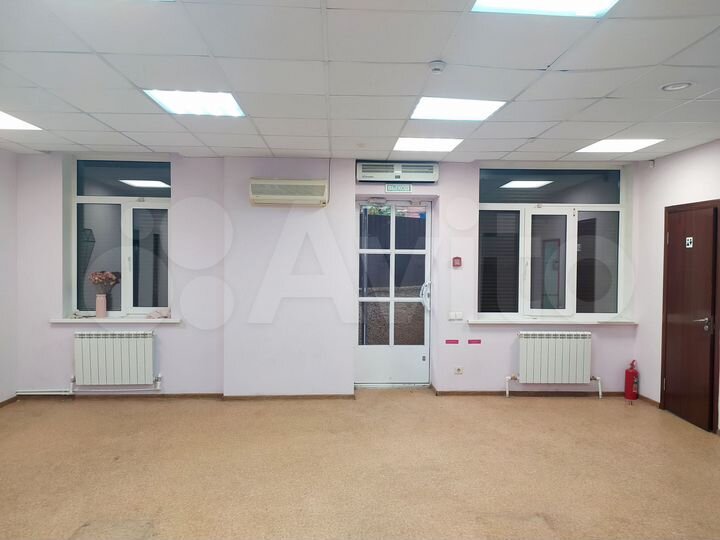 Помещение 95 м² в центре, отдельный вход