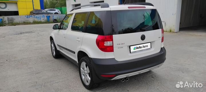 Skoda Yeti 1.8 AMT, 2012, битый, 176 000 км