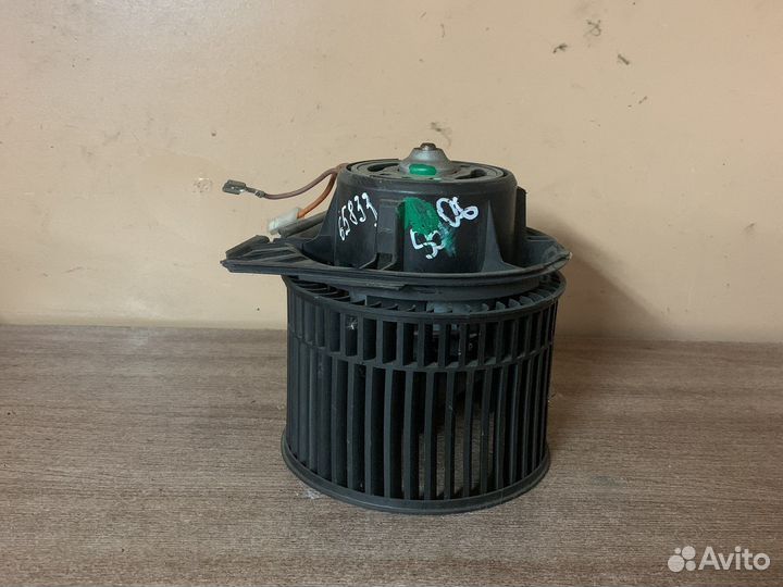 Моторчик печки Опель Вектра В (2.0)