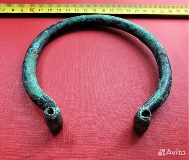 Шейная гривна Кобань 7-8 век до н.э 3 толстая