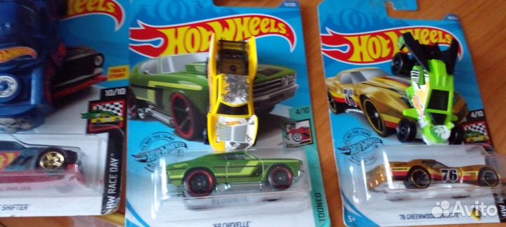 Машинки Hot wheels