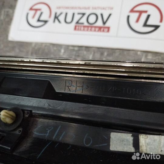 Молдинг двери Lexus Ls 460, Ls 600H перед R 12-17