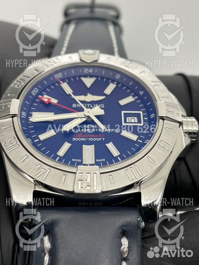 Часы Breitling Avenger II GMT A32390111