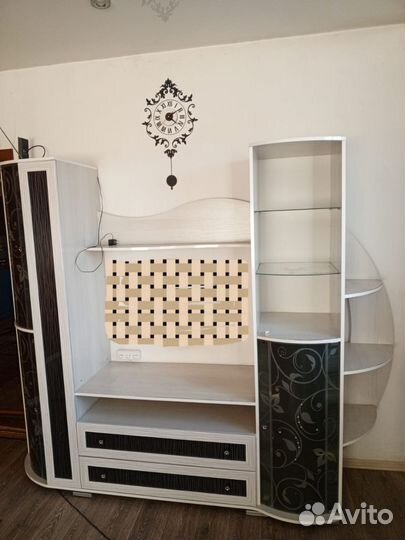 Стенка в гостиную б/у