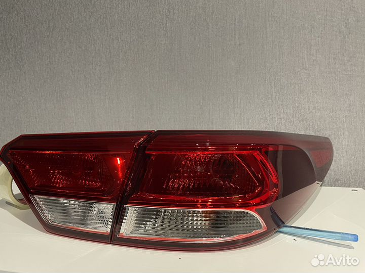Задний фонарь Kia Rio 4