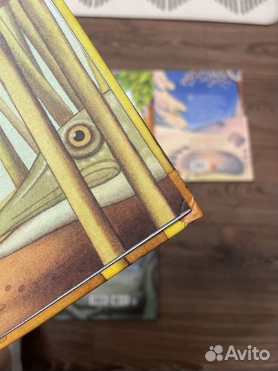 Комплект детских книг серия Жужа и Коровка