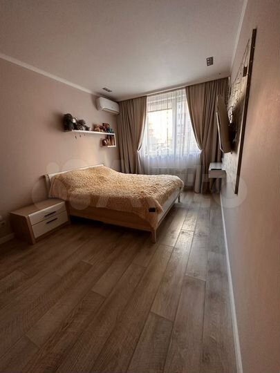 2-к. квартира, 62 м², 1/10 эт.