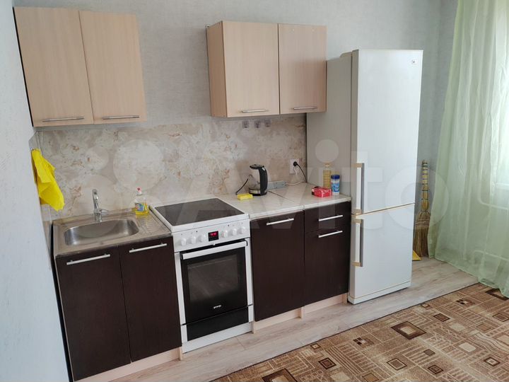 2-к. квартира, 60 м², 12/17 эт.