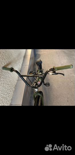 Трюковый велосипед BMX mongoose