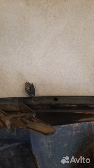 Накладка птф правая Toyota Hilux