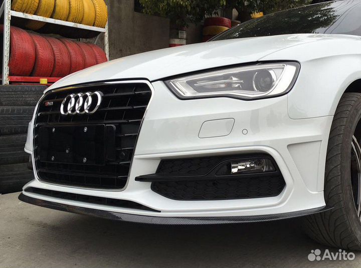 Накладка на бампер под карбон