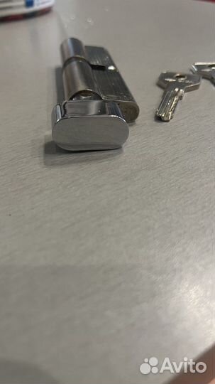 Личинка замка cisa италия