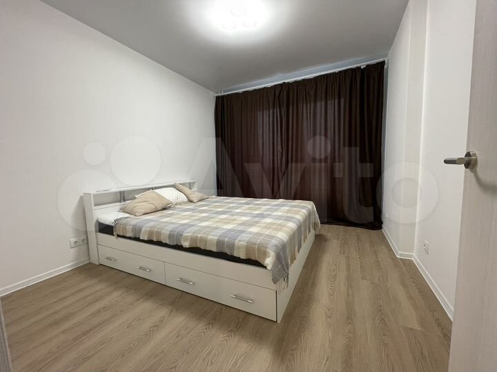 2-к. квартира, 70 м², 4/9 эт.