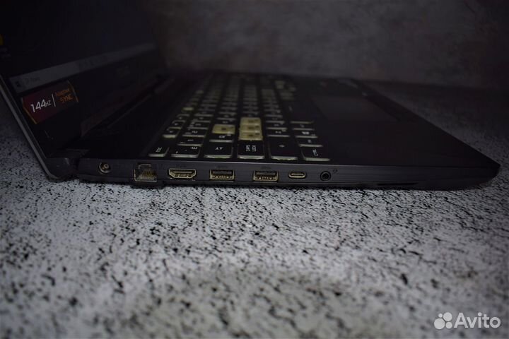 Игровой ноутбук на Core i5-11400H/ RTX 3060/144 hz