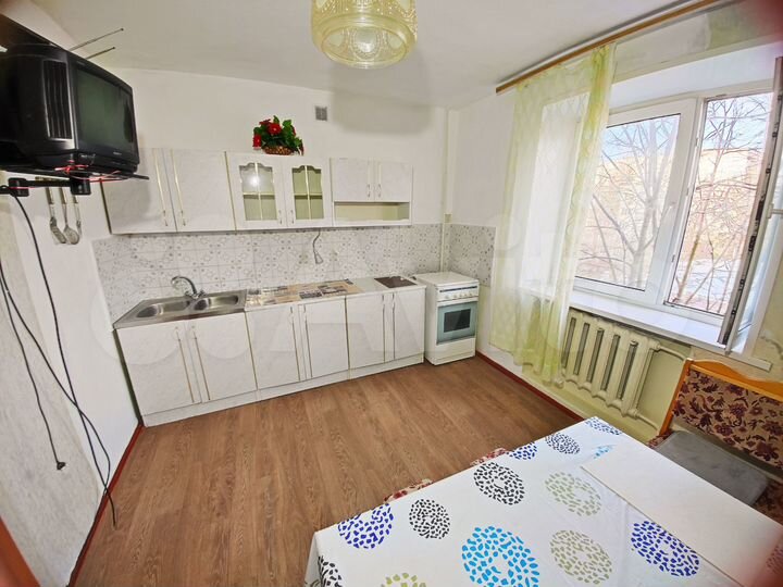 4-к. квартира, 97 м², 4/5 эт.