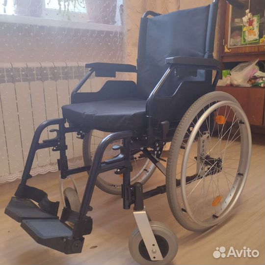 Коляска инвалидная