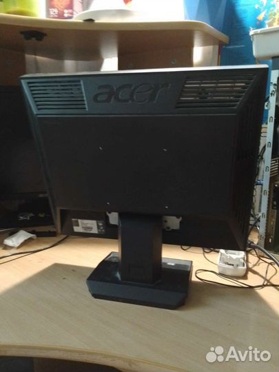 Монитор Acer v173