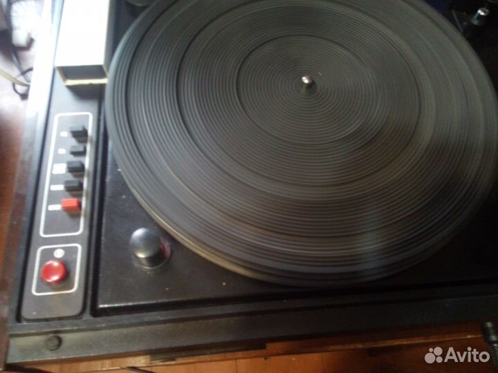 Продаю ретро радиоаппаратуру