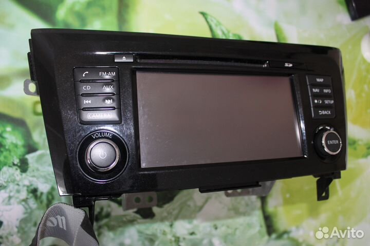 Штатная магнитола на Nissan Qashqai