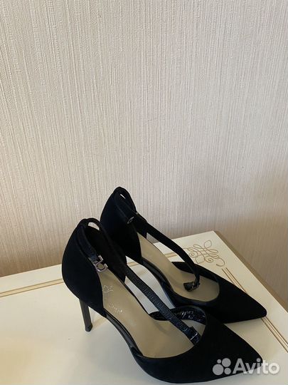 Босоножки женские