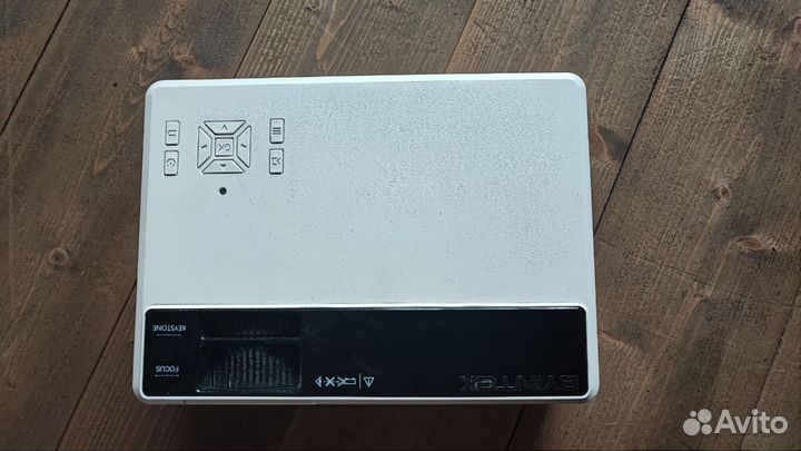 Проектор byintek c520