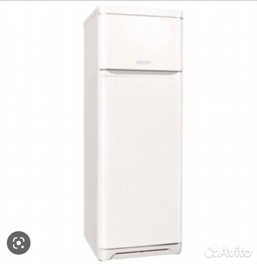 Холодильник ariston